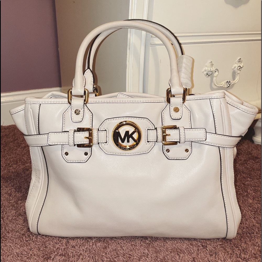 Michael Kors LG Tote NWT